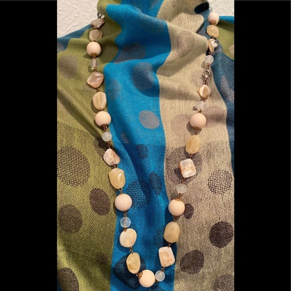 Cream Beads & MOP Pieces 30.5” Necklace - Picture 6 of 9